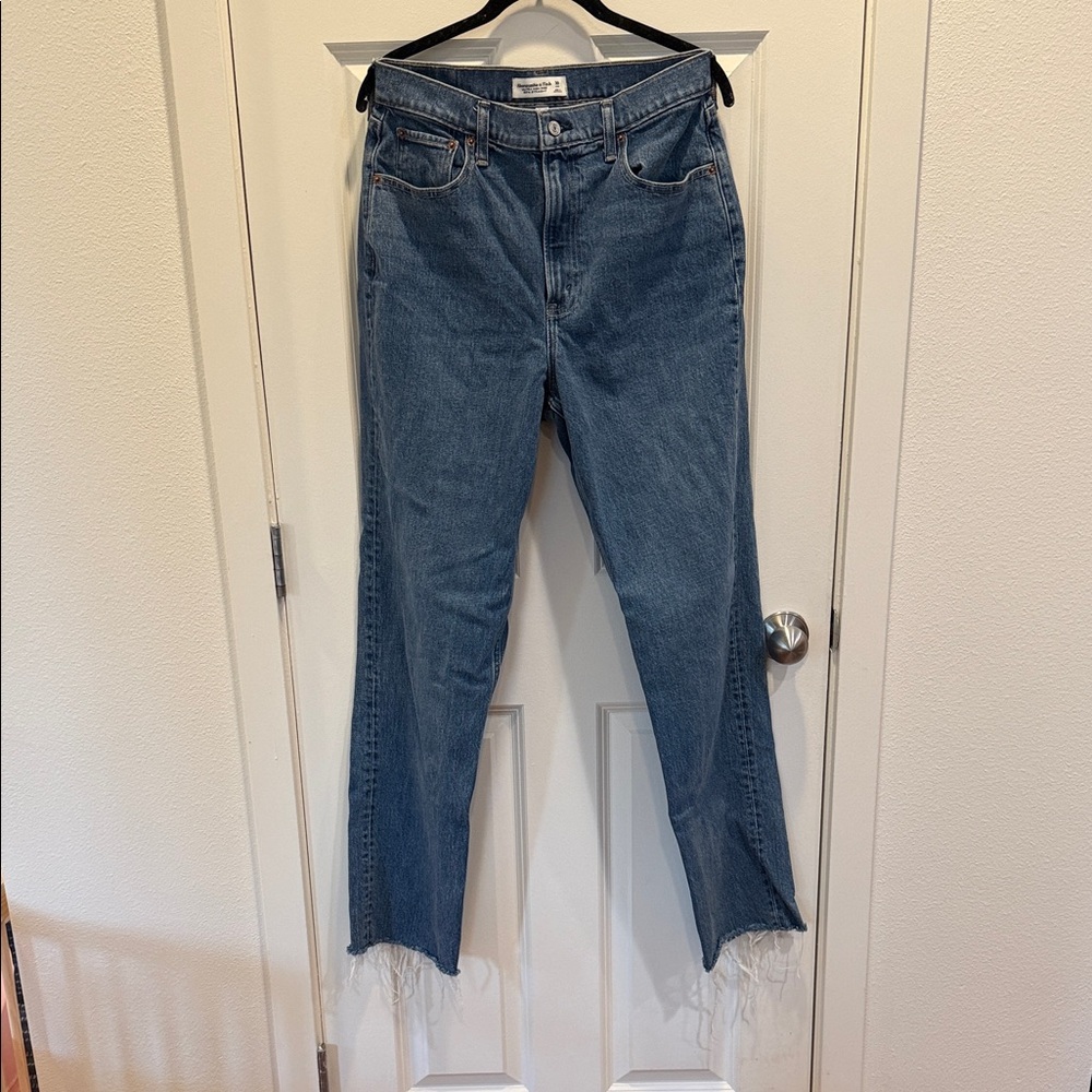 Abercrombie & Fitch Curve Love The 90’s Straight Ultra High Rise